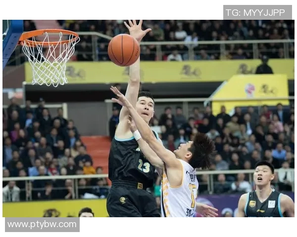 新疆飞虎迎战江苏男篮争夺季后赛席位的关键之战